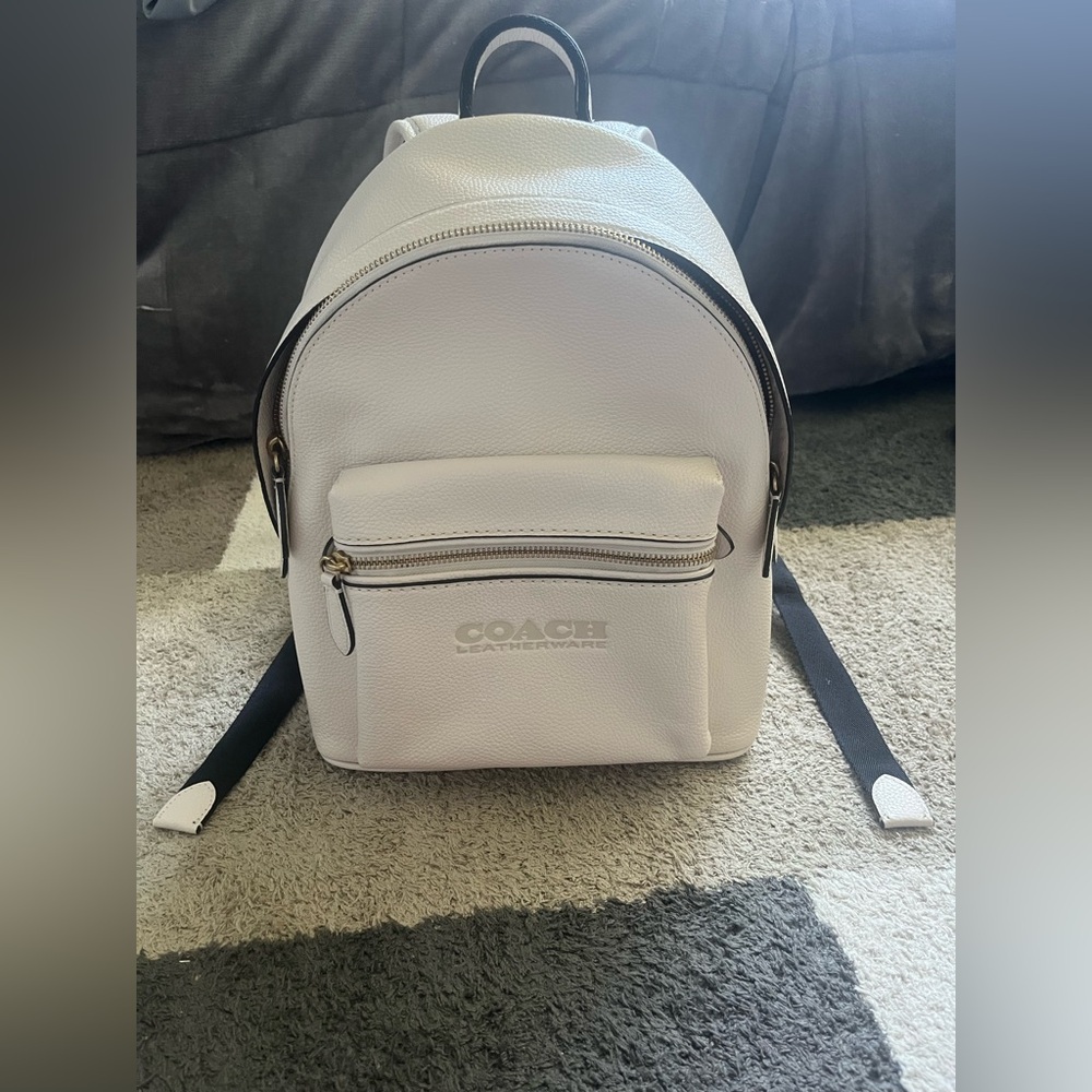 Coach Charter Backpack 24 C8472 Chalk